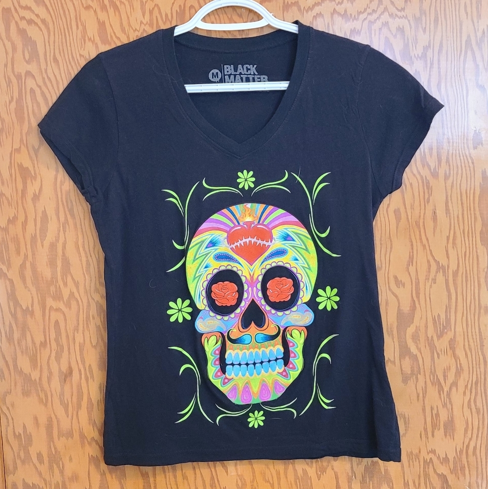 Sugar Skull Graphic Tee | Colorful Skull Print | Black V-Neck | Size M